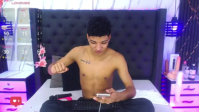 Rick Wade online show from 09-15-25, 02:33