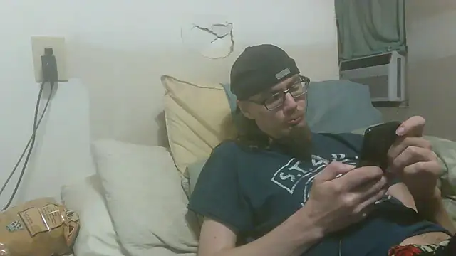 Snapshot of dandonn chatting on 11-20-25, 08:36 dandonn online show from 11-20-25, 08:36