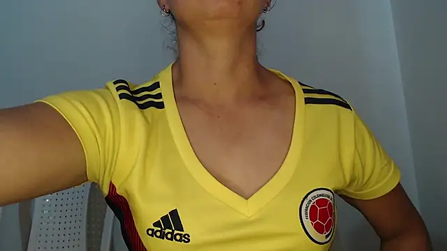 Milf Valeria online show from 06-23-26, 03:54
