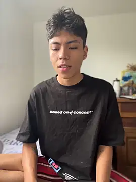 MaxiWildd online show from 06-19-26, 01:15