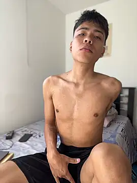 MaxiWildd online show from 06-23-26, 01:53