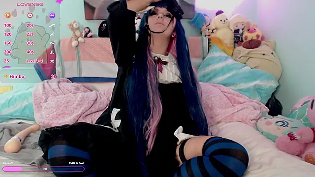 Snapshot of starsaturn chatting on 10-08-25, 04:54 starsaturn online show from 10-08-25, 04:54