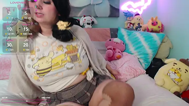 Snapshot of starsaturn chatting on 10-22-25, 04:35 starsaturn online show from 10-22-25, 04:35