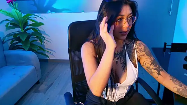 Snapshot of Keyla_Cutte chatting on 10-30-25, 03:08 Keyla Cutte online show from 10-30-25, 03:08