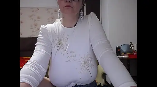 Mary x online show from 02-11-25, 09:53