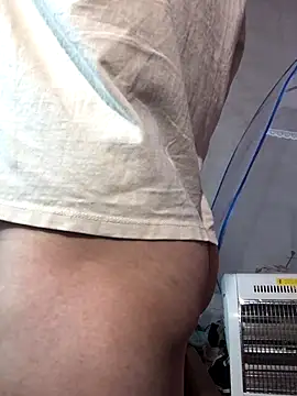 Snapshot of sasud2 chatting on 10-27-25, 07:01 sasud2 online show from 10-27-25, 07:01