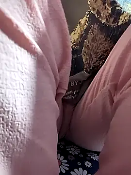 Snapshot of sasud2 chatting on 11-05-25, 02:11 sasud2 online show from 11-05-25, 02:11