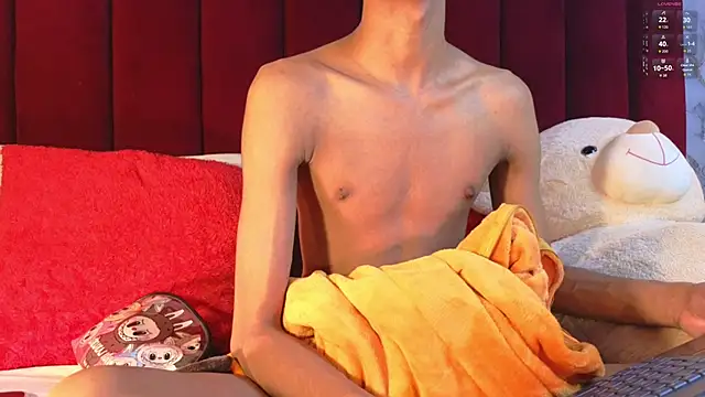 PrincePoppy online show from 10-30-25, 08:31