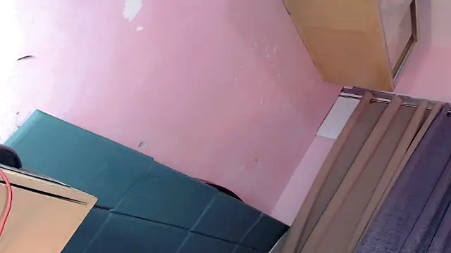 Snapshot of fallen_angel08 chatting on 10-25-25, 08:25 fallen angel08 online show from 10-25-25, 08:25