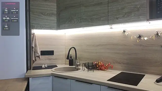 miss bubbles  online show from 10-29-25, 01:08