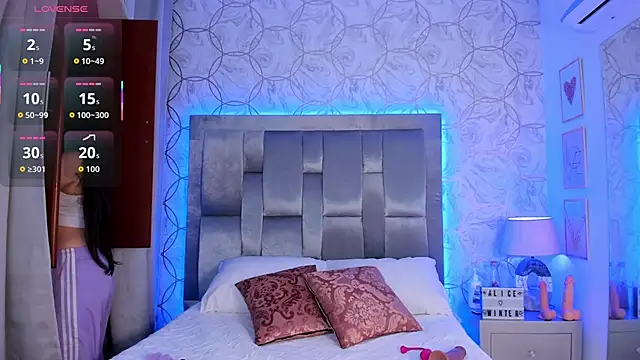 AlliceWinter online show from 10-13-25, 11:10