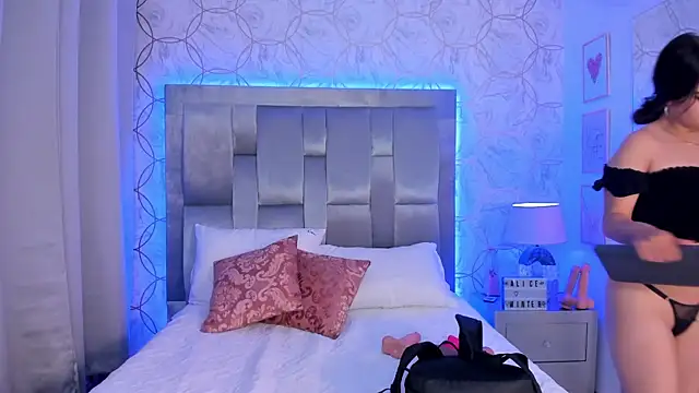 AlliceWinter online show from 10-22-25, 11:43