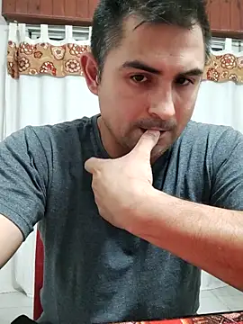 Bradd 32 online show from 02-07-26, 02:37