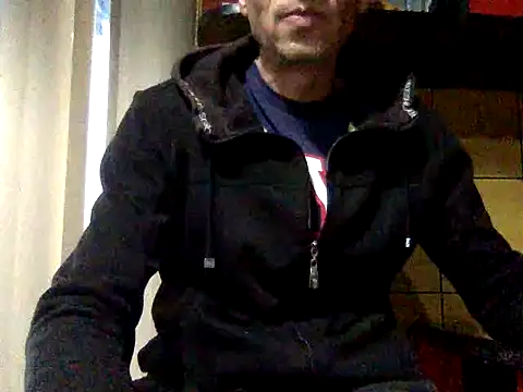 adiluci1 online show from 10-12-25, 01:54