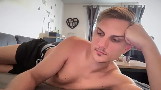 Sweetbooy90 online show from 06-16-26, 12:52