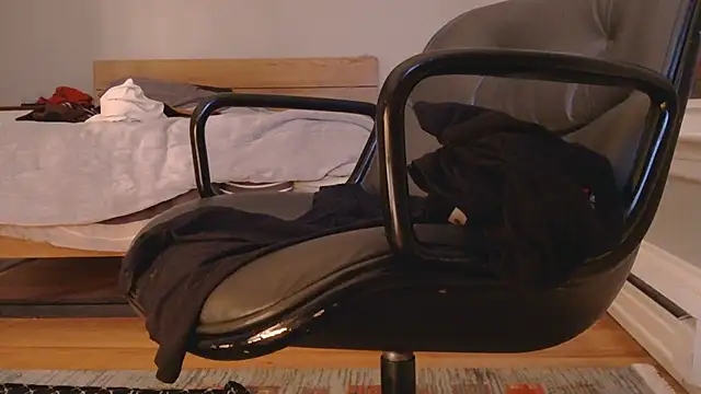 hungbottom603 online show from 12-21-25, 10:17