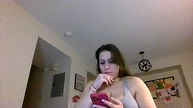 Snapshot of thedevinemama chatting on 03-21-26, 01:32 thedevinemama online show from 03-21-26, 01:32