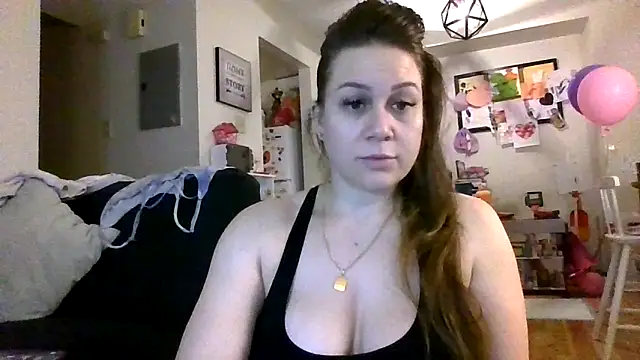 Snapshot of thedevinemama chatting on 03-23-26, 02:04 thedevinemama online show from 03-23-26, 02:04