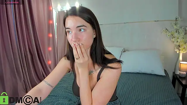 Adelina Bliss online show from 05-08-26, 09:25