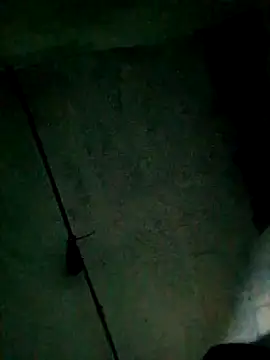 Snapshot of Daisygirl9 chatting on 10-24-25, 05:20 Daisygirl9 online show from 10-24-25, 05:20