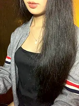 Nhinhi18 online show from 11-13-25, 04:06