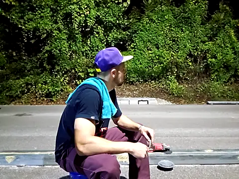 Snapshot of sloppytopkins chatting on 09-29-25, 03:55 sloppytopkins online show from 09-29-25, 03:55