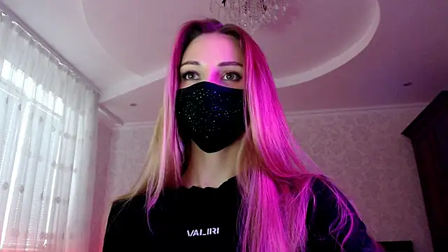 Snapshot of Iris_lave chatting on 06-17-26, 04:08 Iris lave online show from 06-17-26, 04:08