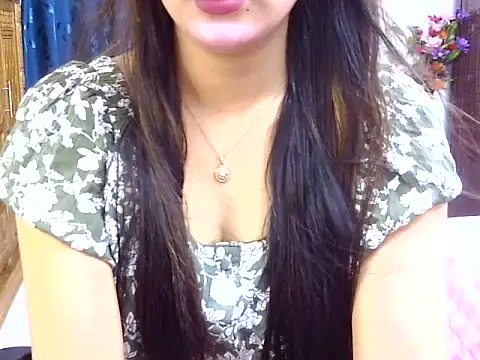 Snapshot of Obonti_2000 chatting on 09-25-25, 04:00 Obonti 2000 online show from 09-25-25, 04:00