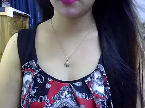 Snapshot of Obonti_2000 chatting on 10-18-25, 04:52 Obonti 2000 online show from 10-18-25, 04:52