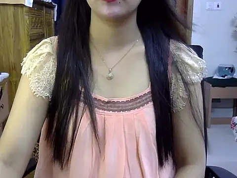 Snapshot of Obonti_2000 chatting on 10-21-25, 05:02 Obonti 2000 online show from 10-21-25, 05:02