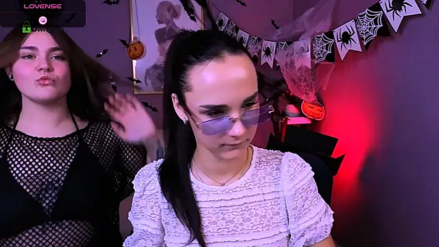 Snapshot of lorraine_carter chatting on 10-23-25, 08:07 lorraine carter online show from 10-23-25, 08:07