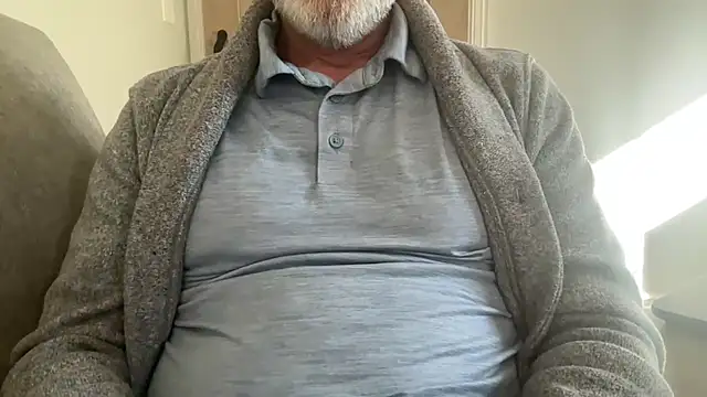 Snapshot of braselton06 chatting on 09-17-25, 01:46 braselton06 online show from 09-17-25, 01:46