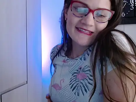 Camila-ventura online show from 10-19-25, 01:06