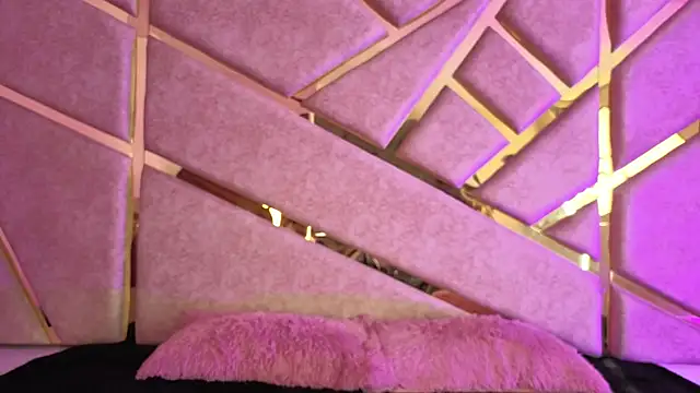 Zafiro claire online show from 11-16-25, 07:08