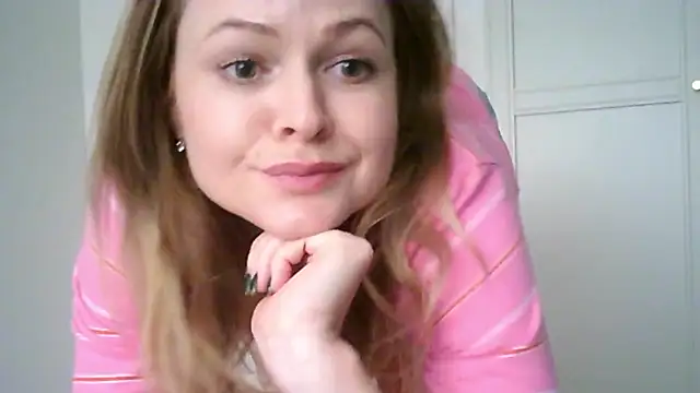 Ginger-bb online show from 10-27-25, 08:40