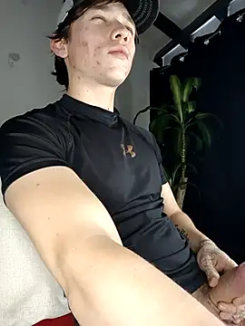 Snapshot of Logan_sixxer chatting on 01-17-26, 08:56 Logan sixxer online show from 01-17-26, 08:56