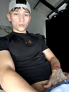 Logan sixxer online show from 03-21-26, 09:29