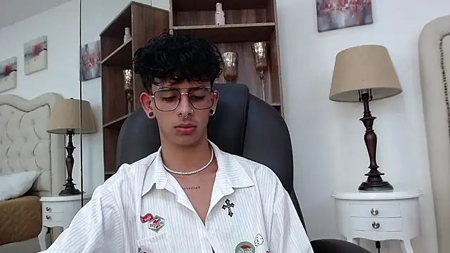 Ibratxandy online show from 03-11-26, 07:09