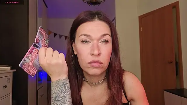ReginaFoXXXy online show from 05-08-26, 11:59