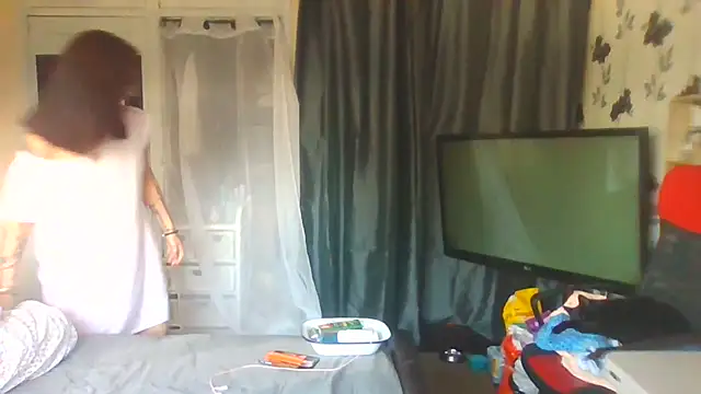 Mistress-Ivy51 online show from 04-26-26, 06:44