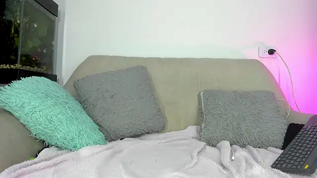 Snapshot of teo_saenz chatting on 10-16-25, 03:07 teo saenz online show from 10-16-25, 03:07