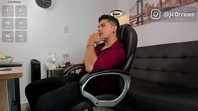  Juanes online show from 10-26-25, 10:04