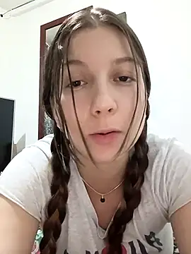 Arianna Moss online show from 11-08-25, 03:07