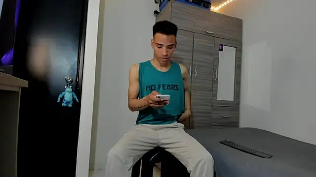 Snapshot of kenan_2601 chatting on 09-28-25, 08:25 kenan 2601 online show from 09-28-25, 08:25