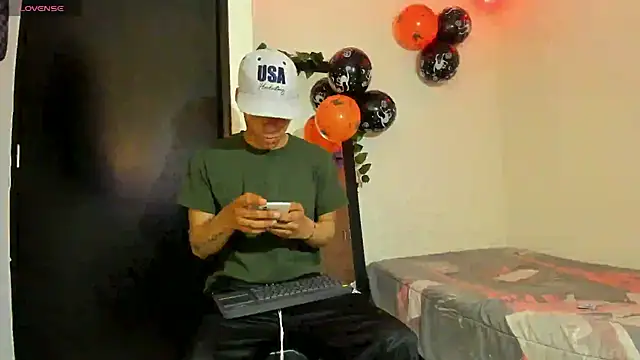 Snapshot of kenan_2601 chatting on 10-04-25, 11:36 kenan 2601 online show from 10-04-25, 11:36