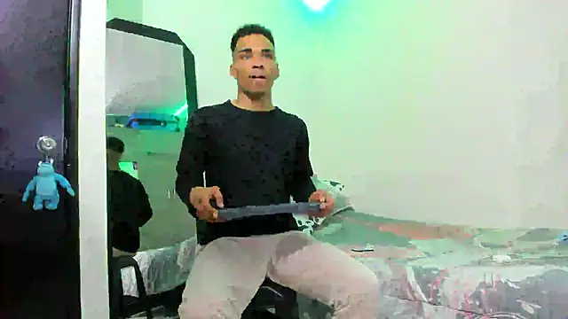 Snapshot of kenan_2601 chatting on 10-10-25, 11:26 kenan 2601 online show from 10-10-25, 11:26