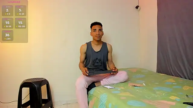 Snapshot of kenan_2601 chatting on 10-24-25, 09:44 kenan 2601 online show from 10-24-25, 09:44