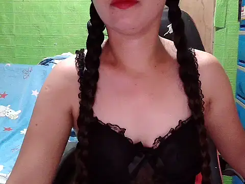 Snapshot of lucky_rona chatting on 06-30-26, 01:01 lucky rona online show from 06-30-26, 01:01