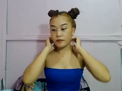Snapshot of YourWildestDoll chatting on 05-23-26, 06:01 YourWildestDoll online show from 05-23-26, 06:01