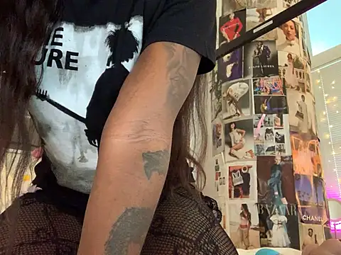 Kylielovesyou online show from 02-11-26, 03:17